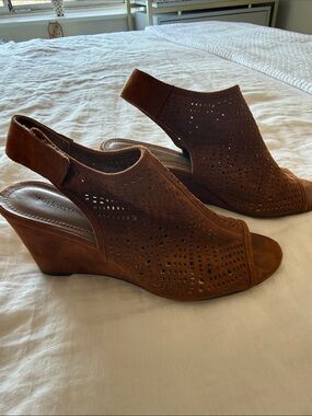 Style & Co Perforated Slingback Wedge Sandals Size 5